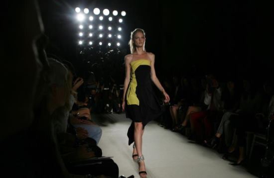 Runway model with a long legs, short torso body type.