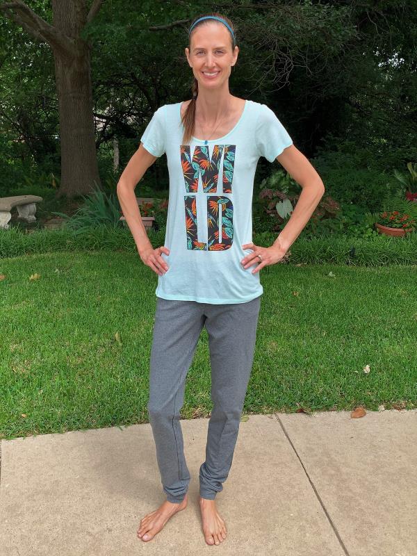 Alloy Apparel tall women's joggers in gray.