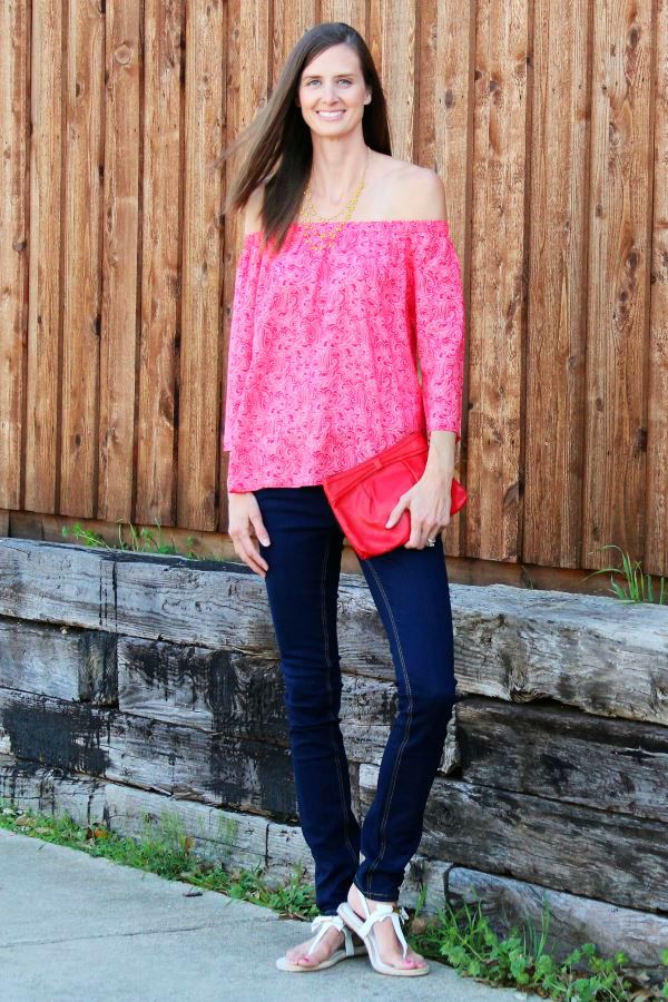 Tall off-the-shoulder tops are a fashionable trend.